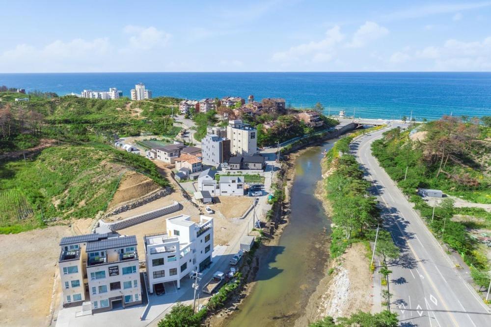 Gangneung Dislo Hotel Kültér fotó